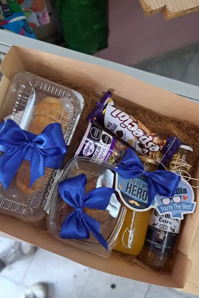 Desayuno Sorpresa En Caja Para Hombre
