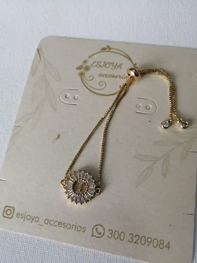 Pulsera Dorada Para Dama Con Dije I