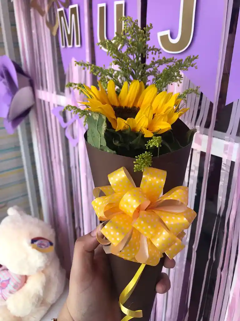 Girasol Mini Bouquet