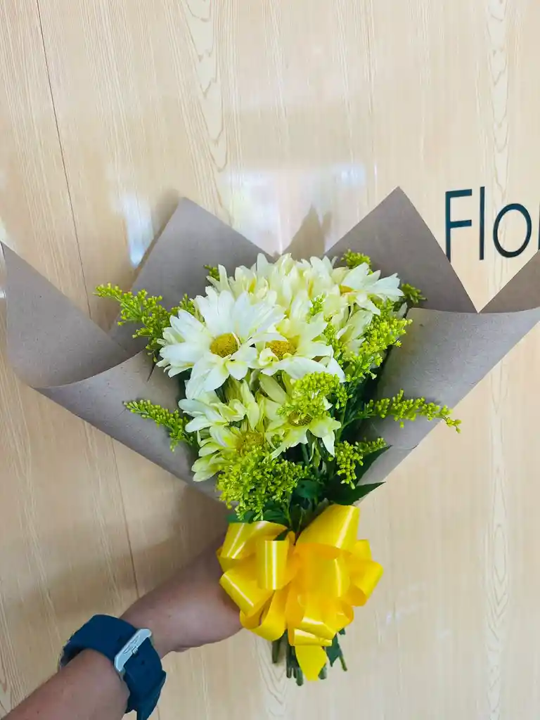 Ramo De Margaritas Decoradas