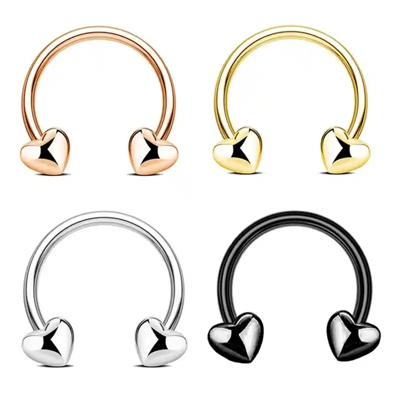 Piercing Tipo Herradura De Corazones Color Dorado