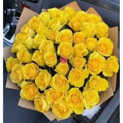 Bouquet Buchon De 40 Rosas