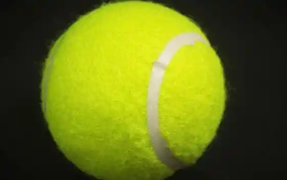 Pelota De Tennis