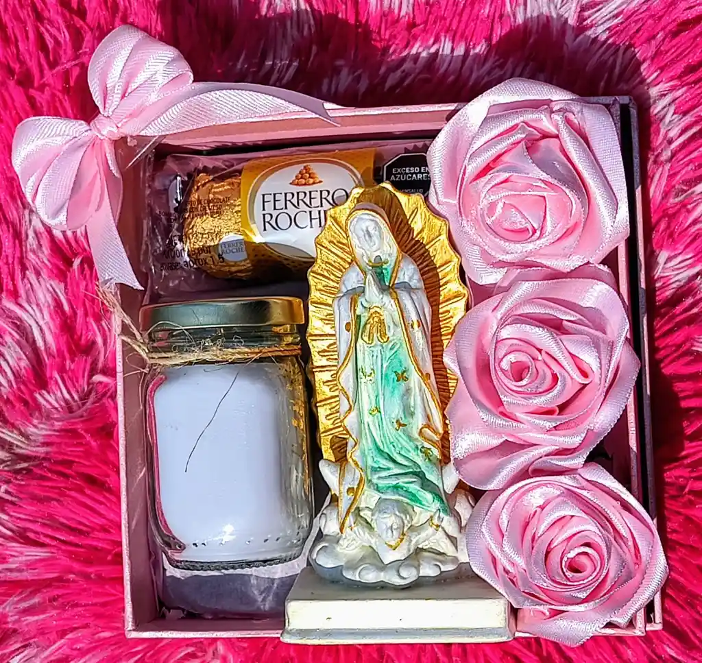 Virgen De Guadalupe Con Rosa Eterna