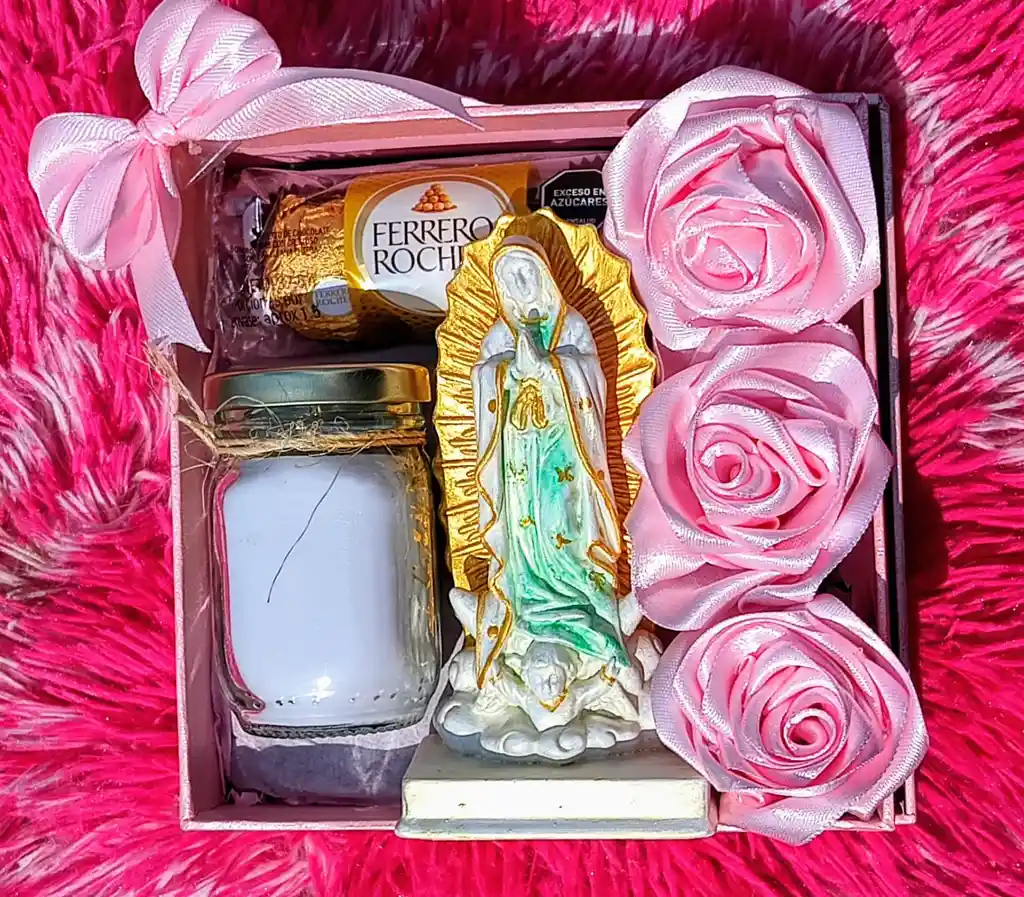 Virgen De Guadalupe Con Rosa Eterna