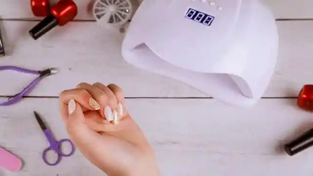 Manicure Semipermanente