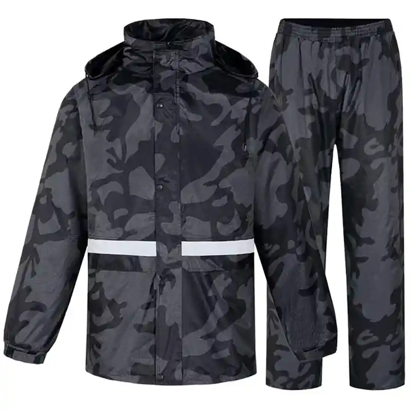 Impermeable Camuflado Tipo Sudadera