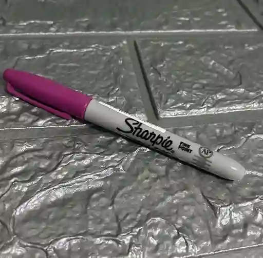 Marcador Sharpie Fucsia Fino Permanente