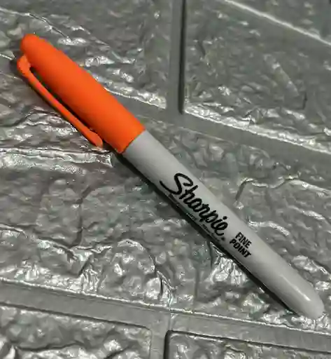 Marcador Sharpie Naranja Fino Permanente