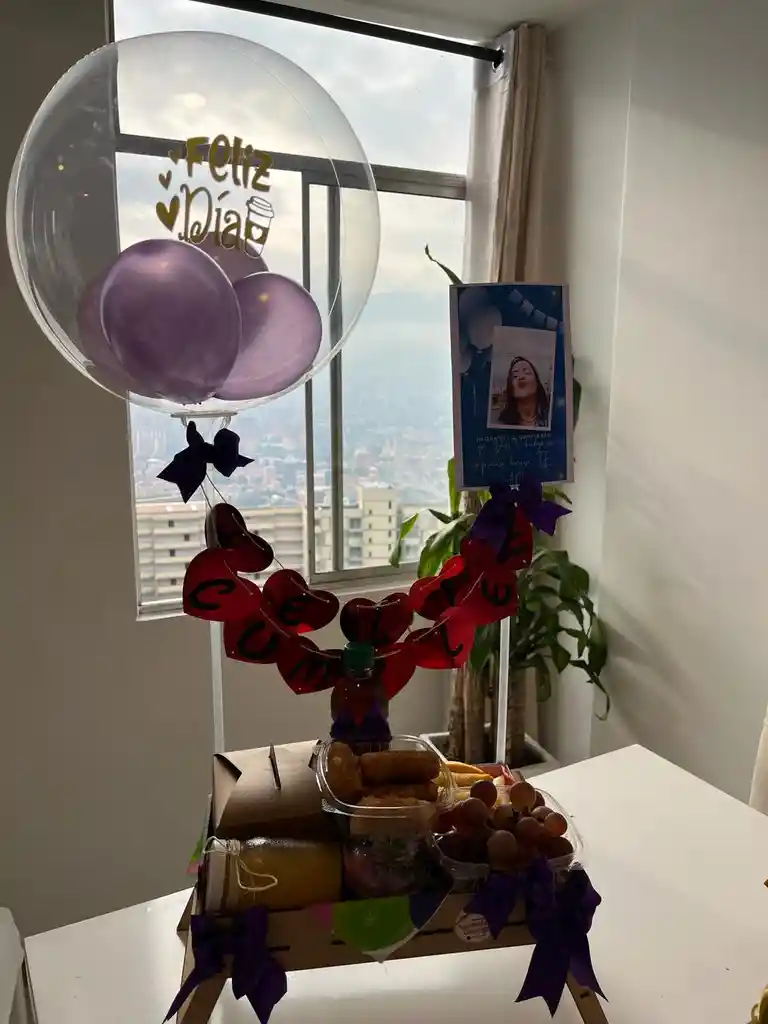 Brunch En Mesa-anchetas- Desayuno Sorpresas-regalos-cumpleaños-aniversario-amor Y Amistad-dia Madres-dia De La Mujer-halloween-navidad-sanvalentin-flores-chocolates-arreglos Florale-peluches-fresas Con Chocolate-detalles - Dia Del Niño-anchetas Infantiles