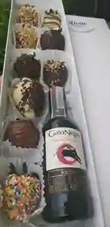 Caja 12 Fresas Chocolate Negro O Blanco +vino Y Topper