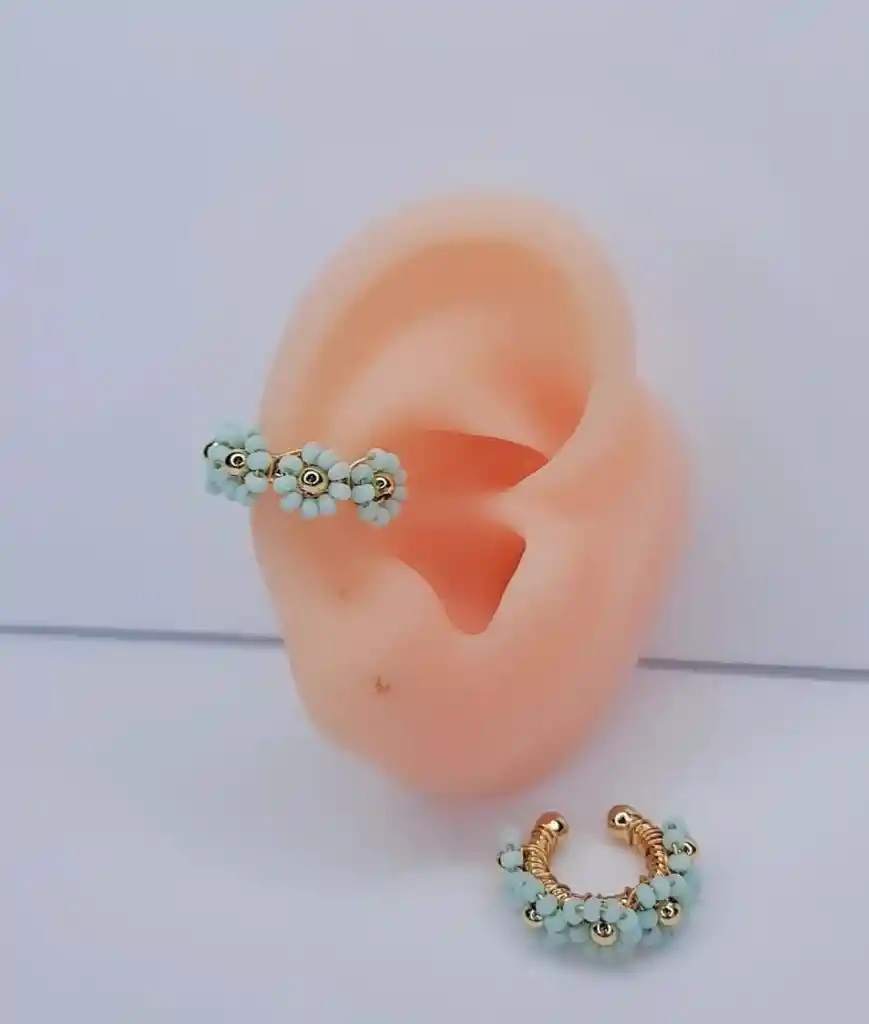 Earcuff Tejido Flores Azul Cielo