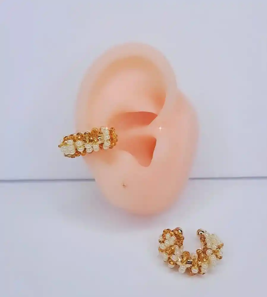 Earcuff Tejido Perlas Crema Y Dorada