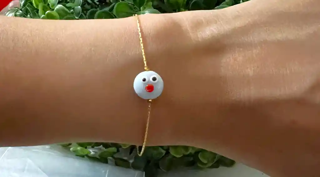 Pulsera Cadena Carita Blanca 2