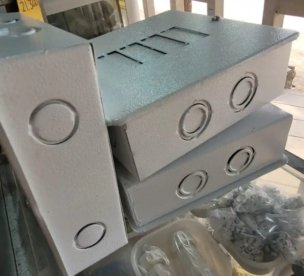 Tablero Brecket Metal Sencillo 4 Circuitos