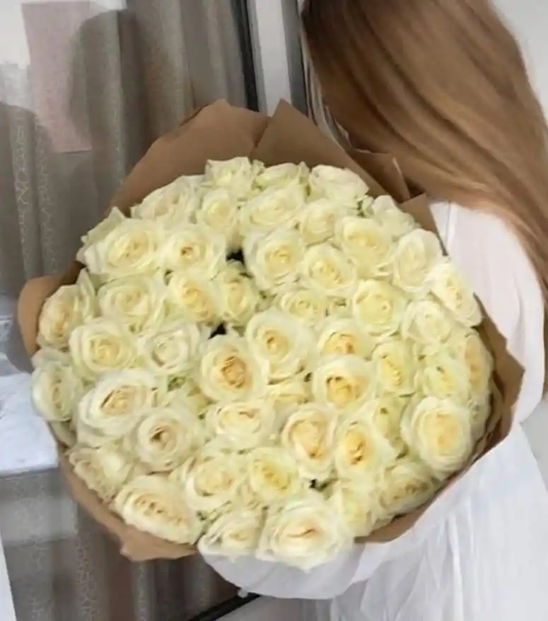 Bouquet 50 Rosas Blancas