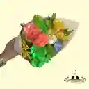 Detalle / Regalo / Explosión De Color: Ramo Vibrante Con Flores De Temporada.