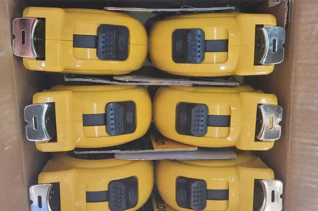 Flexometro O Metro Marca Komelon 8m Amarillo