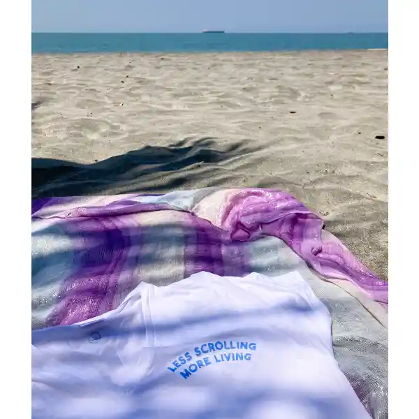 Talla L - Camiseta More Living