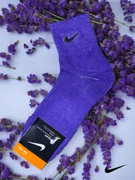 Medias Media Caña Deportiva Única Talla Calcetín Color Morado Nike Estirable