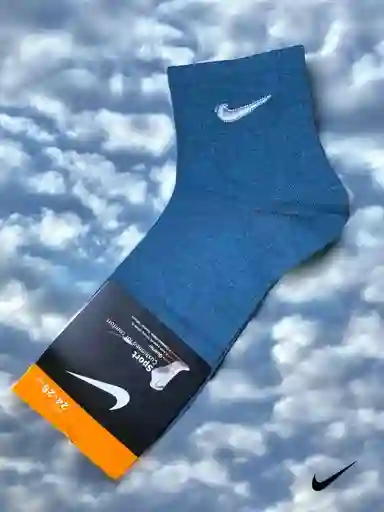 Medias Media Caña Deportiva Única Talla Calcetín Color Azul Oscuro Nike Estirable