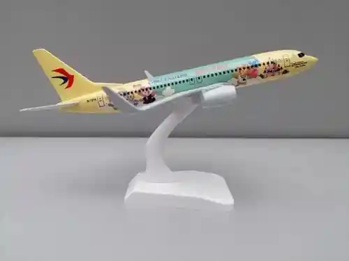 Coleccionable Avion A Escala 1:350, China Eastern Tamiflu B-737, 19cms