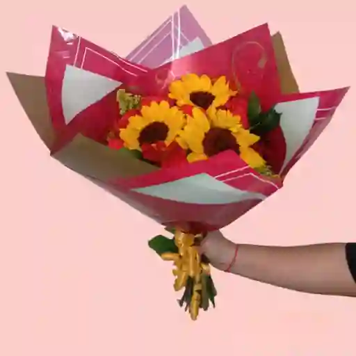 Bouquet De Rosas Naranja Con Mini Girasoles