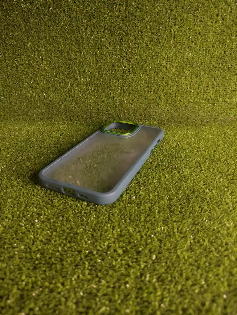 Iphone 15 Pro Max | Case Rigido | Forro Fashion | Carcasa Protectora | Full Proteccion | Space Borde Verde