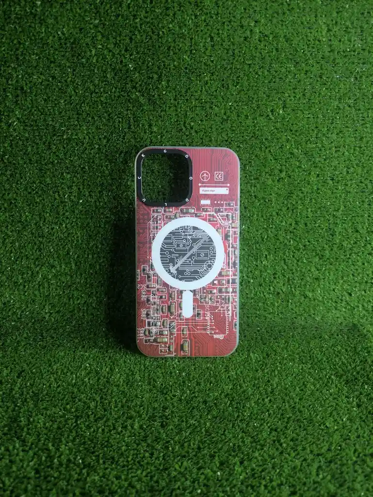 Iphone 13 Pro Max | Case Rigido | Good Luck Magsafe | Carcasa Protectora | Full Proteccion | Circuito Rojo