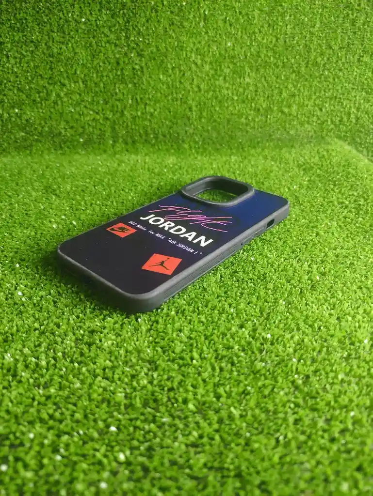 Iphone 13 Pro | Case Rigido | Fashion | Carcasa Protectora | Full Proteccion | Jordan