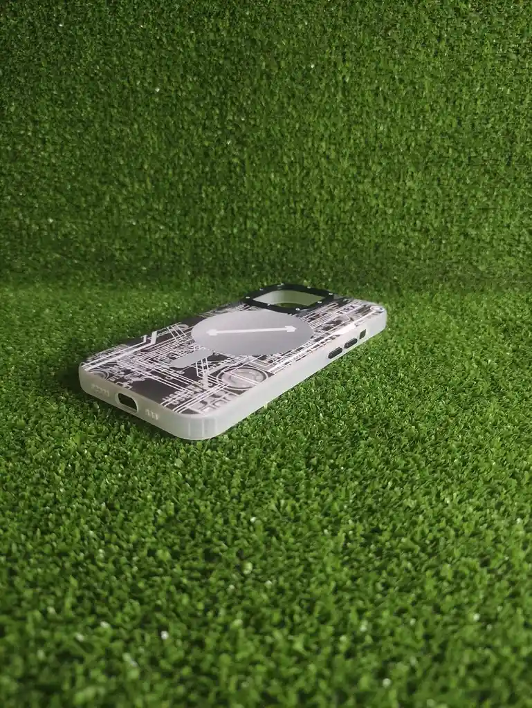 Iphone 13 Pro | Case Rigido | Good Luck Magsafe | Carcasa Protectora | Full Proteccion | Circuito