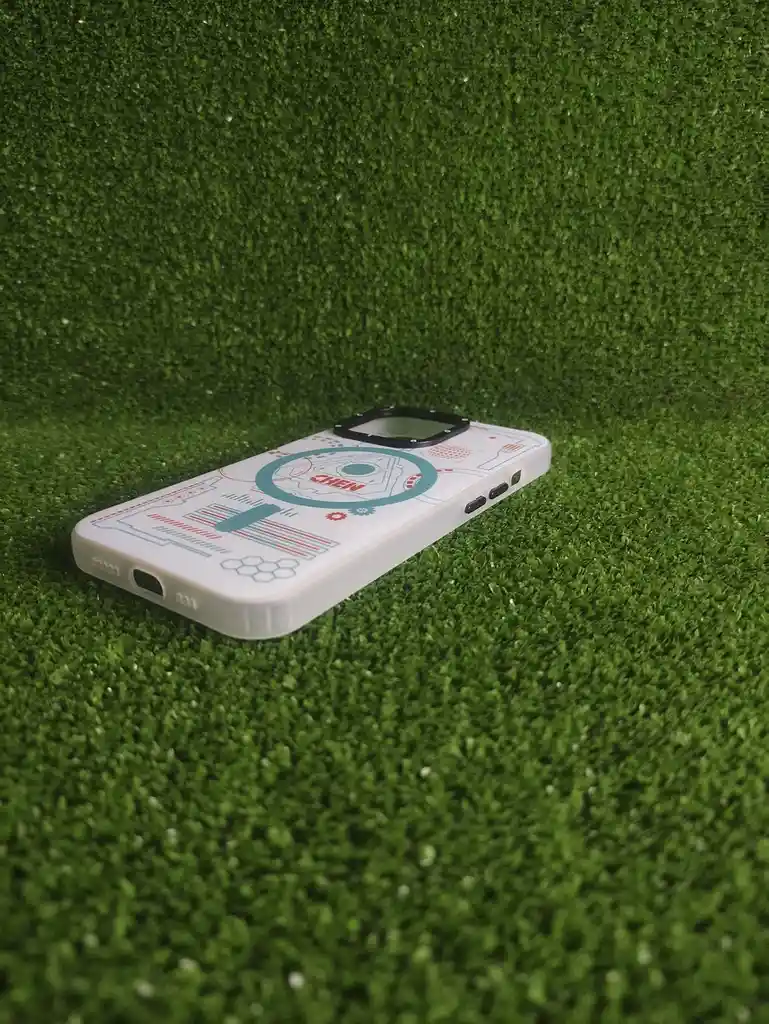 Iphone 13 Pro | Case Rigido | Good Luck Magsafe | Carcasa Protectora | Full Proteccion | Circuito