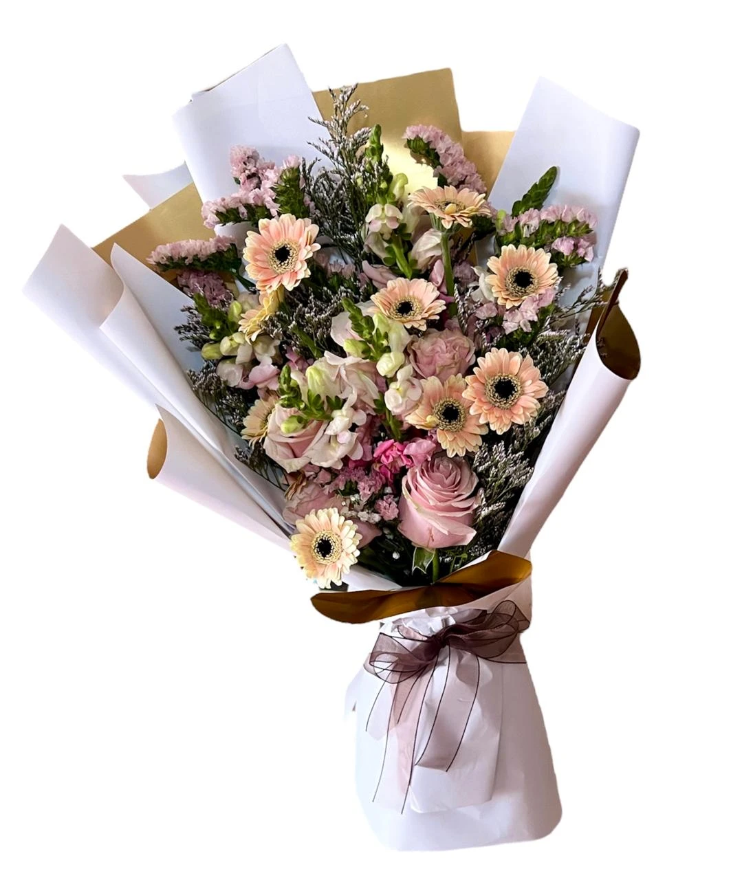 Ramo De Gerberas Y Rosas Rosadas X12 – Encanto Rosa — Celebraciones. Arreglo floral de Flores Les Roses con envío a domicilio en Bogotá.