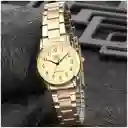 Reloj Mujer Qyq Qa39j003y Dorado Acero Dama + Estuche