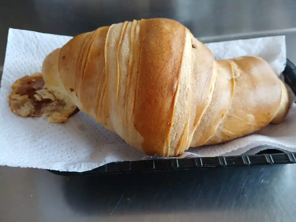 Croissant De Bocadillo Y Queso