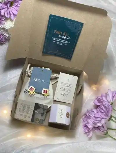 Kit Mamá Con Aretes Con Tejido Indígena Y Vela Con Esencia / Tarapi