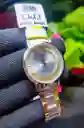 Reloj Qyq Q945j401y Multicolor Mujer Acero + Estuche