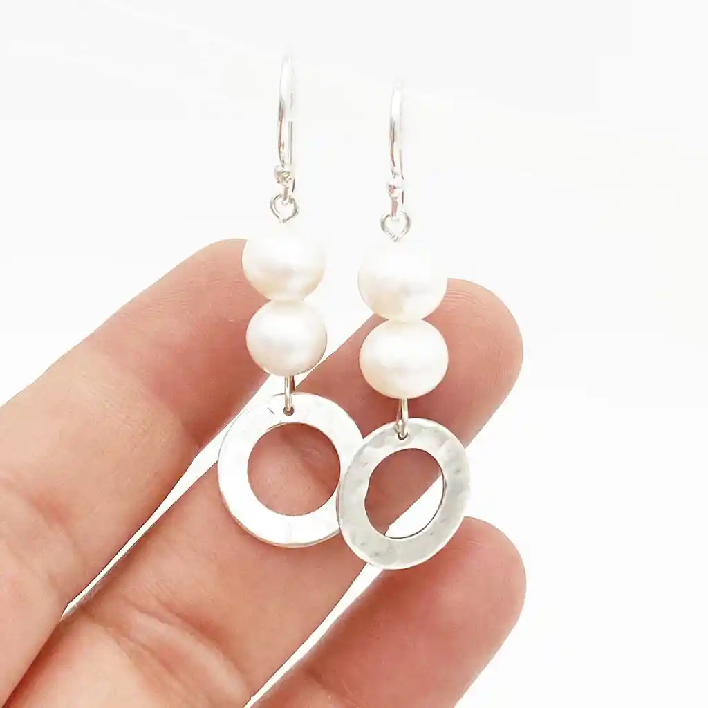 Aretes Colgantes De Plata Y Perlas