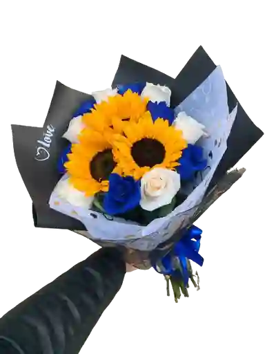 Rosas Azules, Rosas Blancas Y Girasol En Bouquet