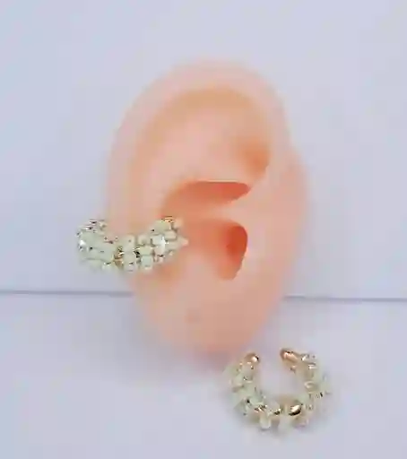 Earcuff Tejido Dorado Perlas Blancas