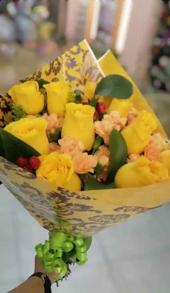 Bouquet De Rosas Amarillas