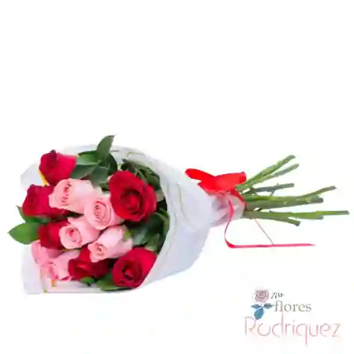 Rosas Rojas, Rosas Rosadas En Bouquet