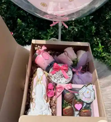 Regalo Madres -anchetas- Desayuno -mamá-sorpresas-regalos-cumpleaños-aniversario-amor Y Amistad-dia Madres-dia De La Mujer-navidad-sanvalentin-flores-chocolates-arreglos Florale-peluches-fresas Con Chocolate-detalles -anchetas Infantiles-dia Del Padre