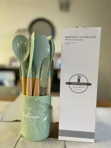 Set De 11 Piezas De Cubiertos En Silicona + Contenedor