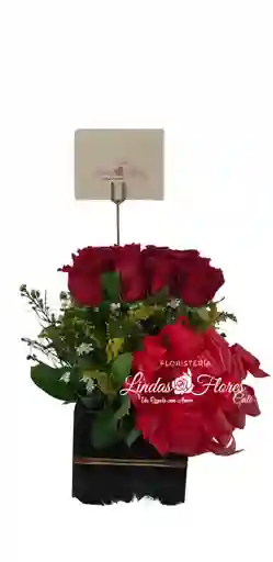 Cubo De Rosas Rojas