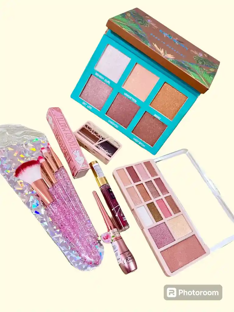 Regalo Especial Combo De Maquillaje - Combo 7			