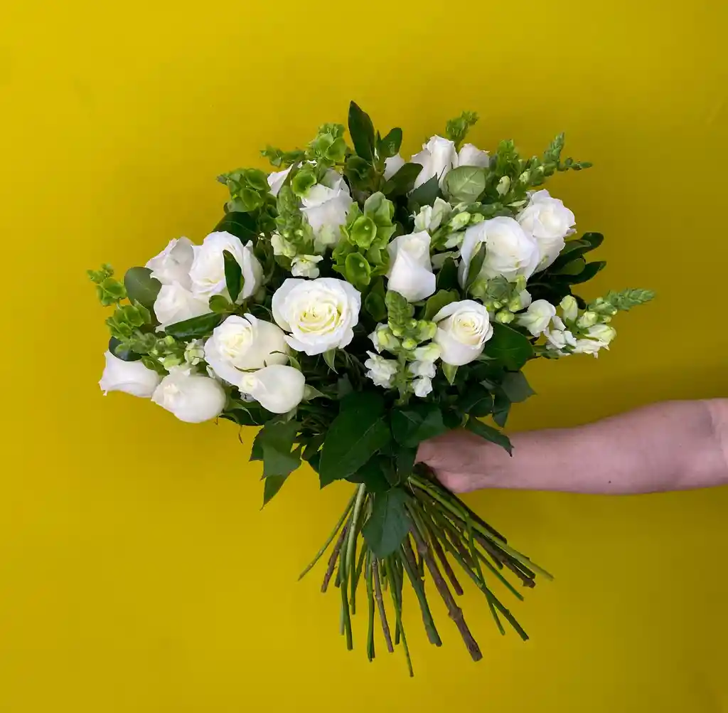 Bouquet De Rosas Blancas