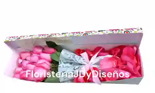 Elegante Caja De Rosas