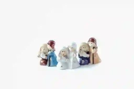 Set De Estatuillas De Nacimiento Bicolor Pequeños