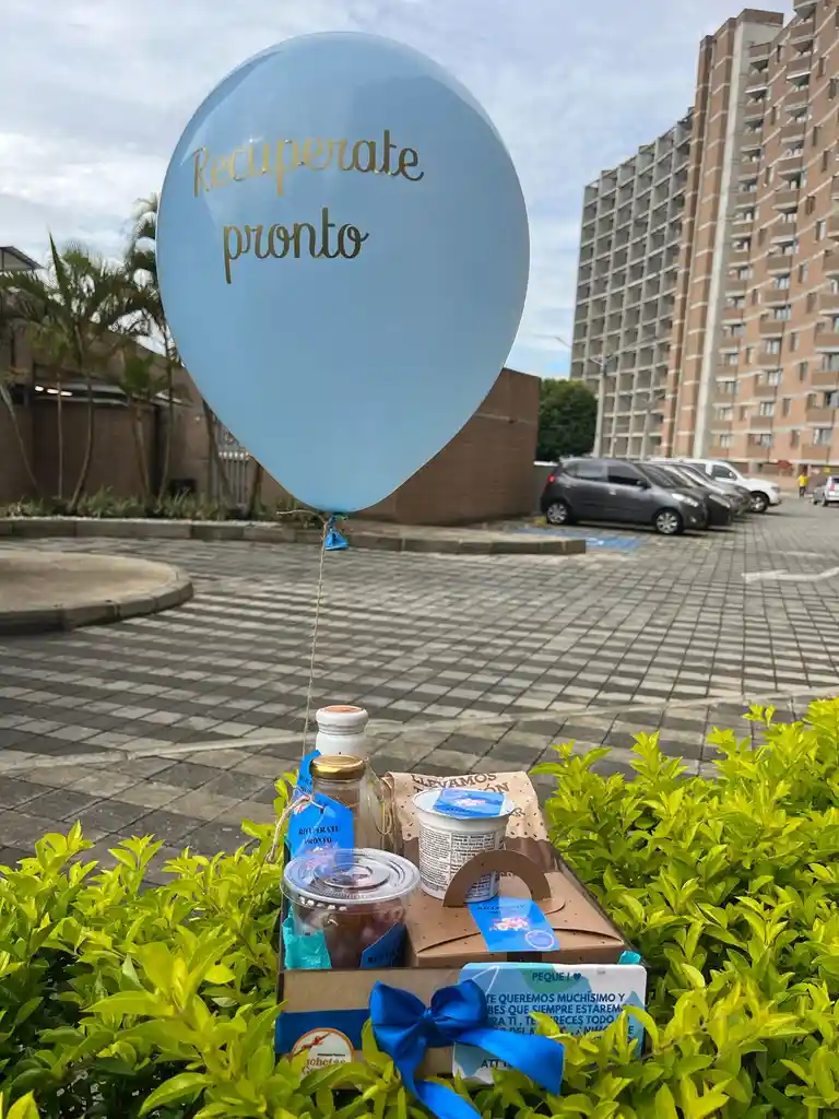 Regalo Madres -anchetas- Desayuno -mamá-sorpresas-regalos-cumpleaños-aniversario-amor Y Amistad-dia Madres-dia De La Mujer-navidad-sanvalentin-flores-chocolates-arreglos Florale-peluches-fresas Con Chocolate-detalles -anchetas Infantiles-dia del padre